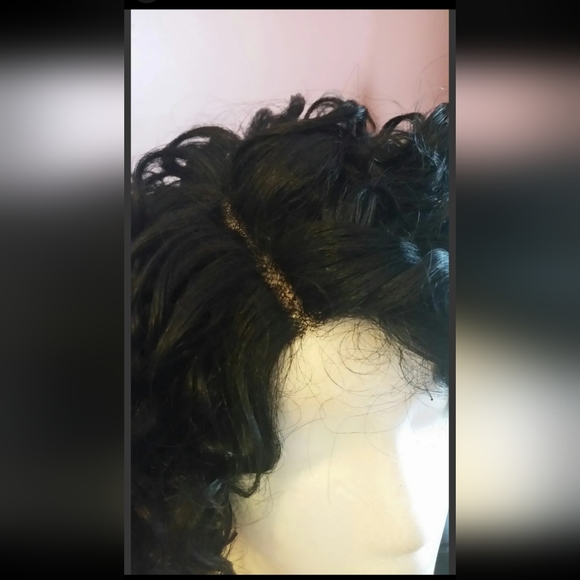 Curly Hair Synthetic Wig Black 1B NWT - Picture 2 of 7